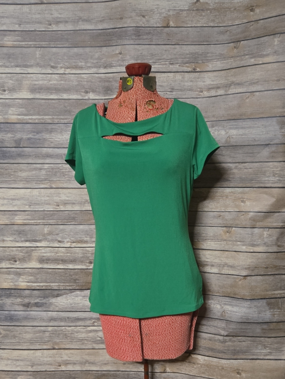 Carmen Marc Valvo Emerald Green Short-Sleeve Cutout Tee
